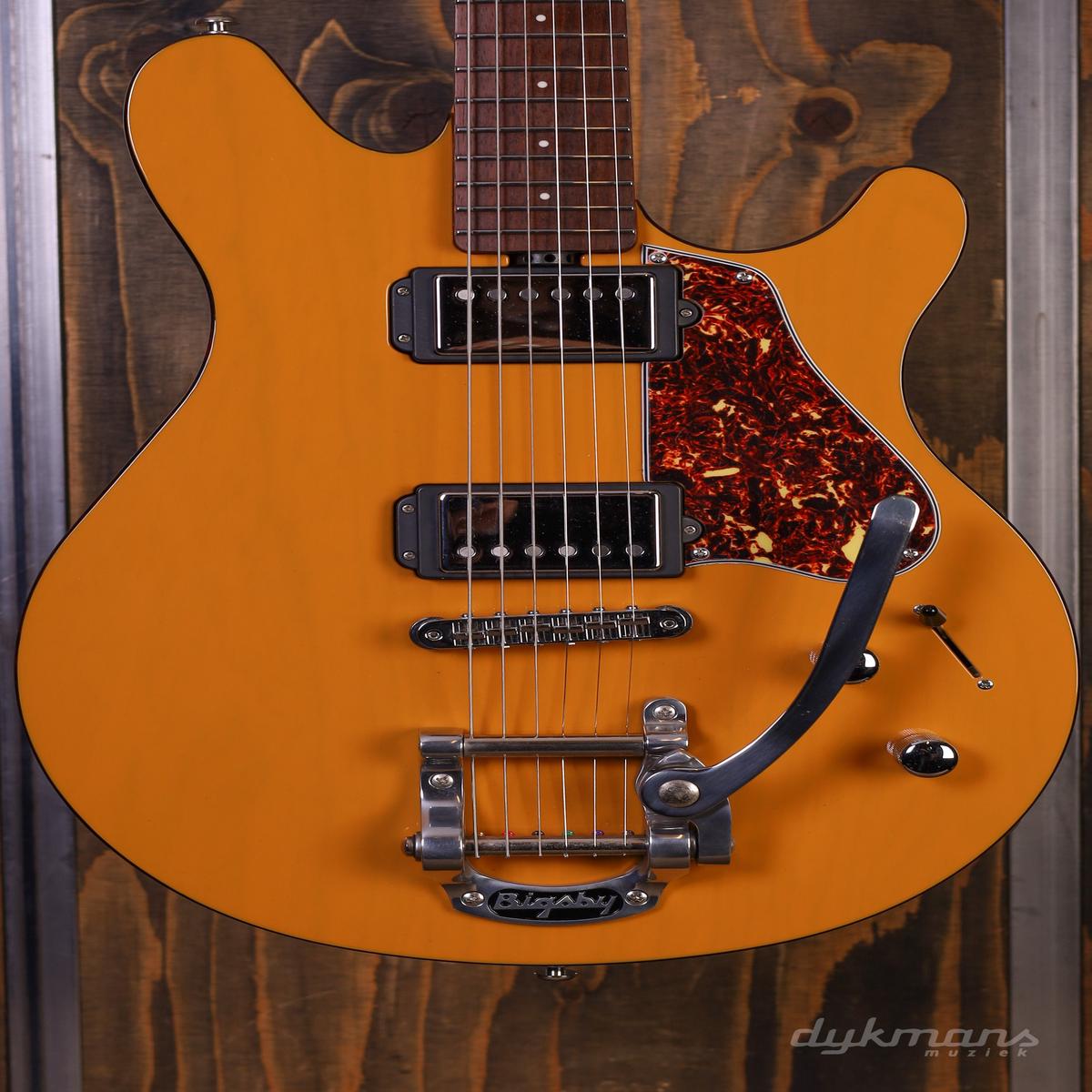 Music Man BFR Valentine Bigsby Carmelo 2018