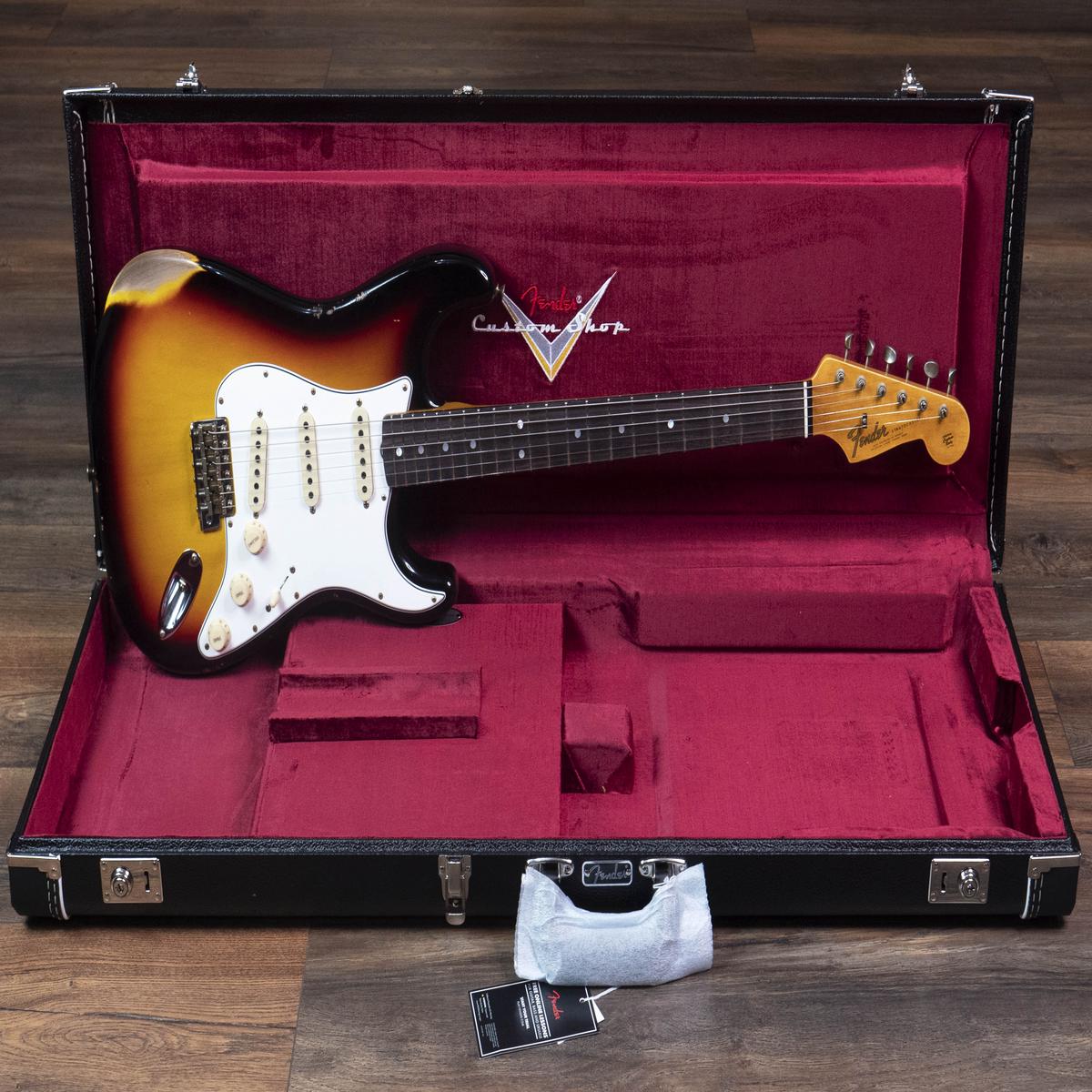 Fender Custom Shop Limited Edition Late '64 Relic Stratocaster, Target 3-Colour Sunburst #CZ572138