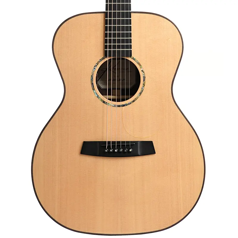 Kremona R35E OM Acoustic-Electric Guitar with Case