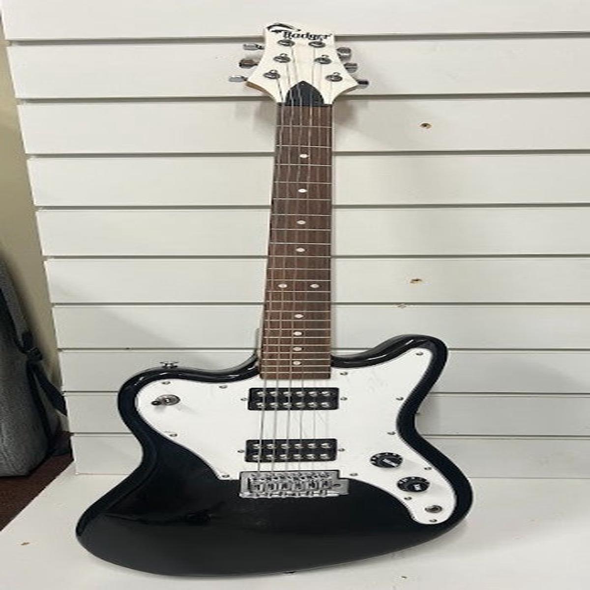 Badger Electric Guitar Black & White